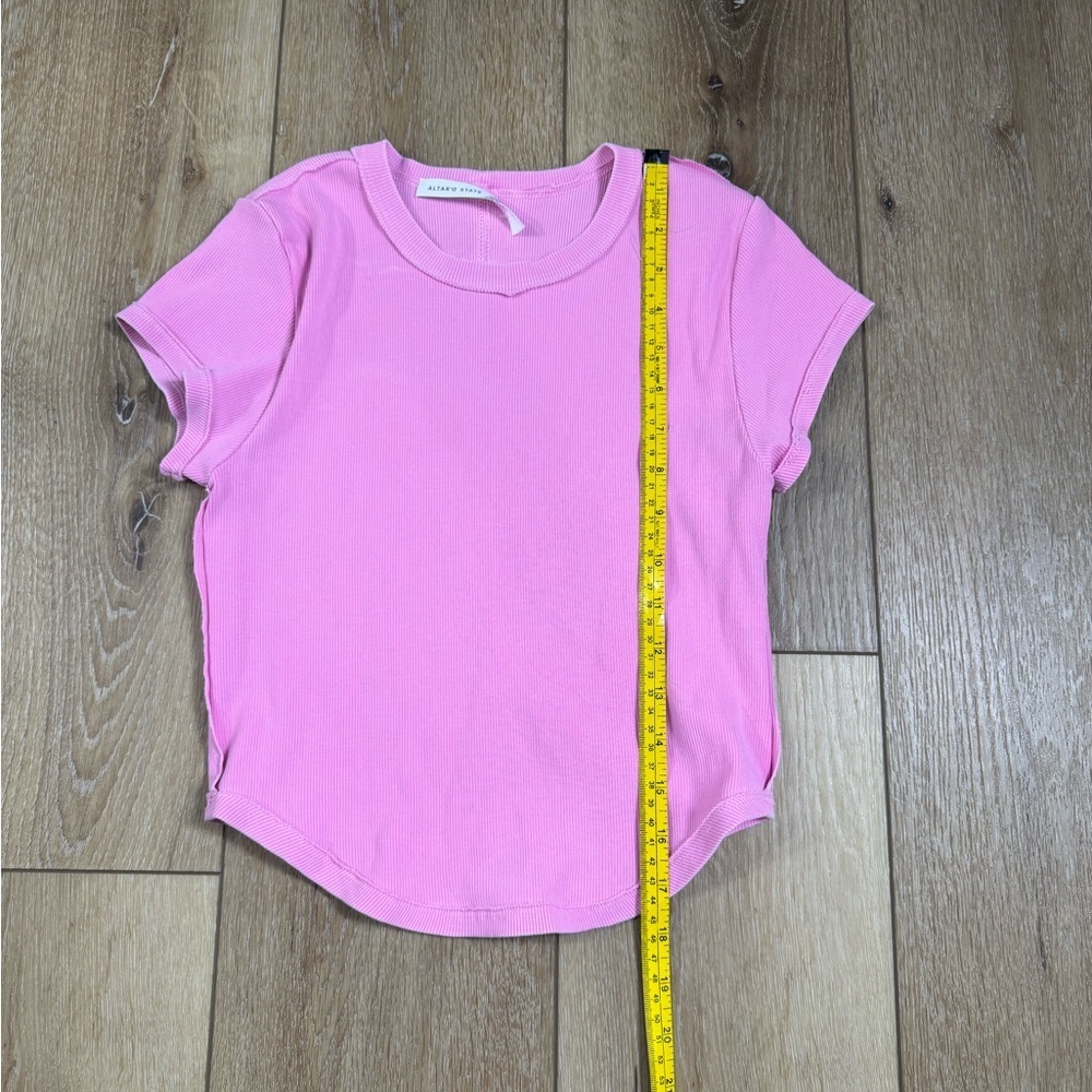 Altar’d State Baby Tee Pink Women’s Size Small - Picture 3 of 9